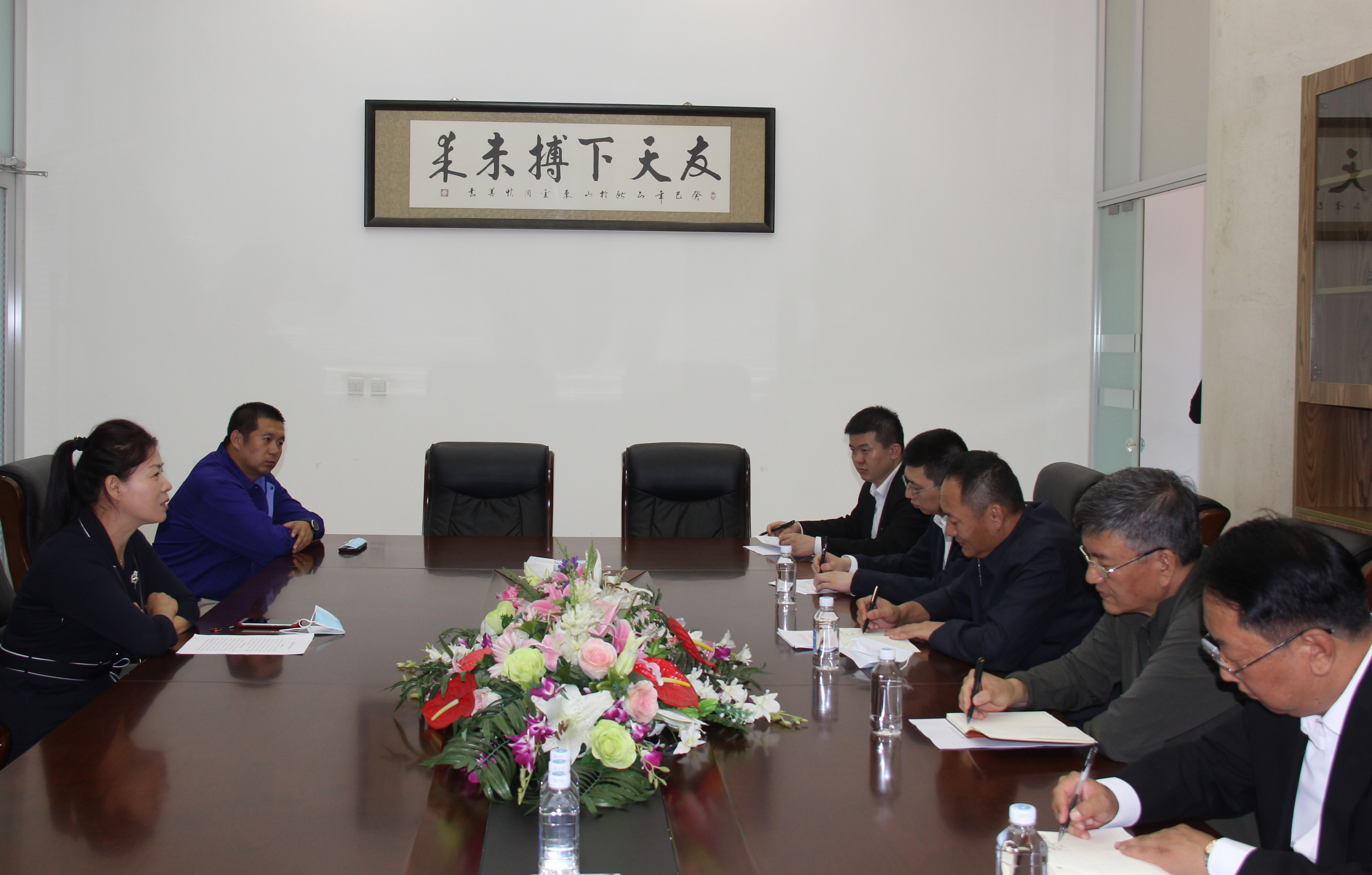 牡丹江市中級人民法院院長宋殿寶率隊走訪友搏藥業(yè)
